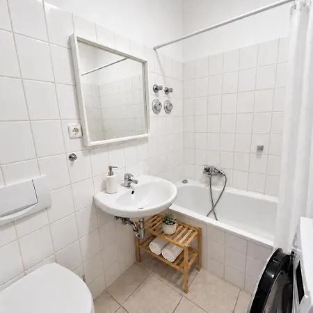 Appartement - 5 Einzelzimmer, 2 Baeder, Wlan, Wama, Self Check-in Chemnitz